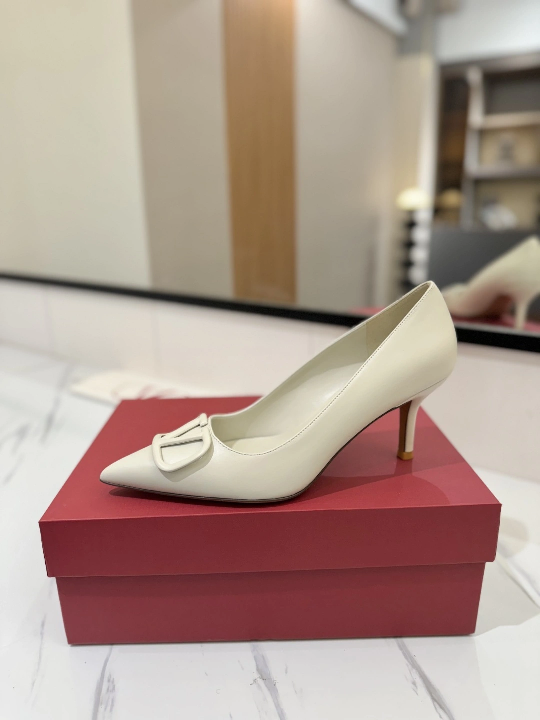 COCO-- V1859ti9o 1W2S0EN0MZFI16 Heel height：7.5CM goatskin Calfskin item:E-X138C3025